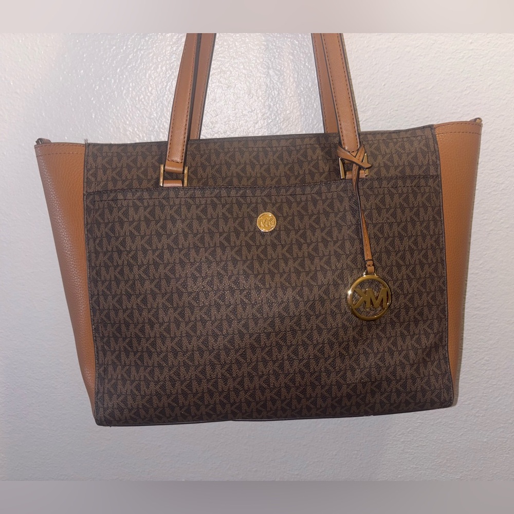 Michael Kors Signature Brown and Tan Tote with matching inside handbag